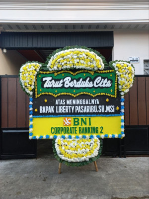 Papan Bunga Duka di Lintong Nihuta