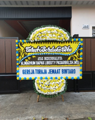 Papan Bunga Duka di Lintong Nihuta