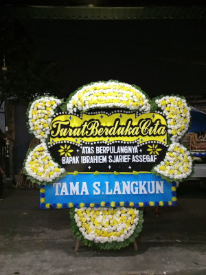 Papan Bunga Duka di Lintong Nihuta